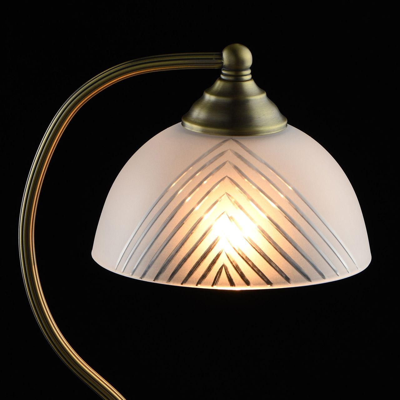 Настольная лампа MW-Light Афродита 317035101 в #REGION_NAME_DECLINE_PP#